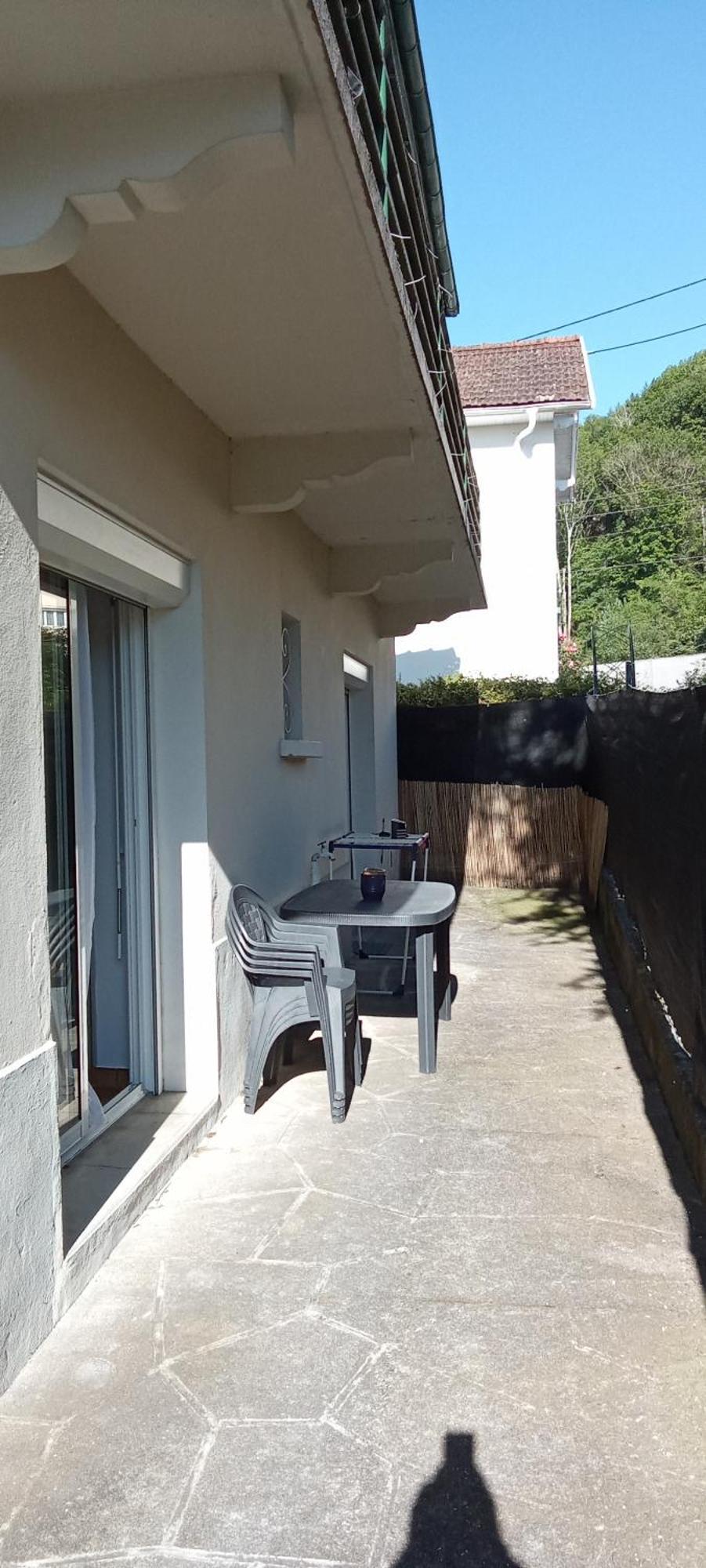 Apartment Agreable De 80m2 Dans Maison Lourdes